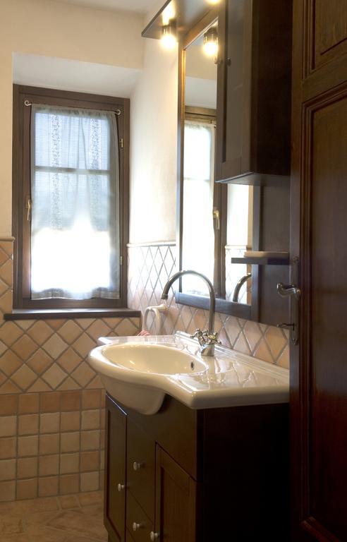 Casa Il Ponte Apartment Chianni Ruang foto