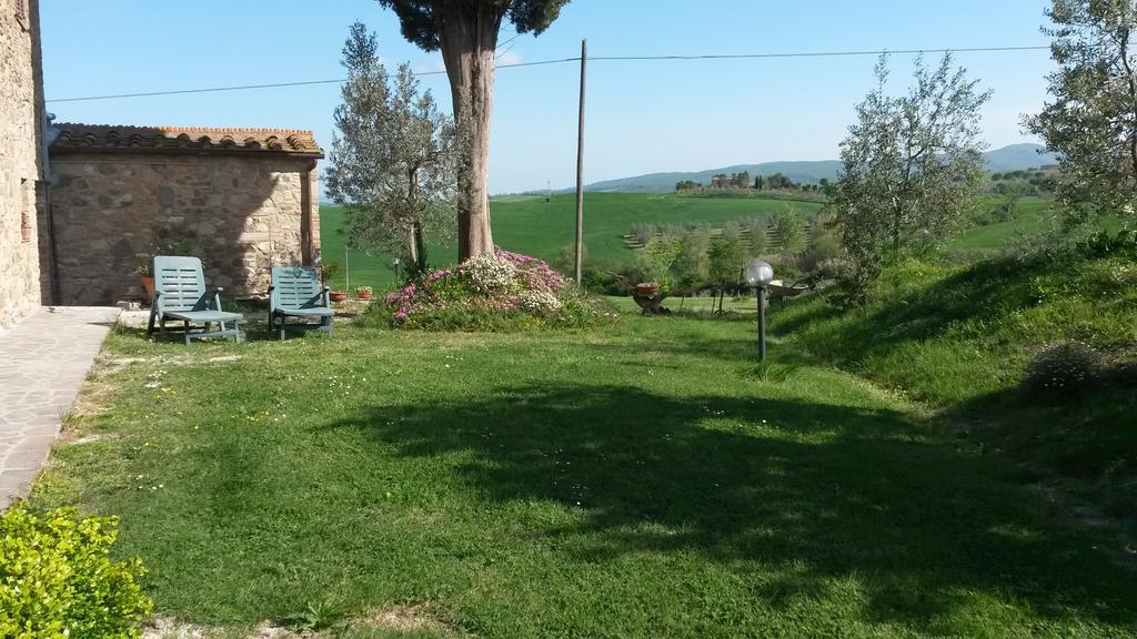 Casa Il Ponte Apartment Chianni Bagian luar foto