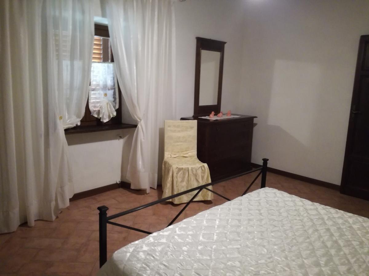 Casa Il Ponte Apartment Chianni Bagian luar foto