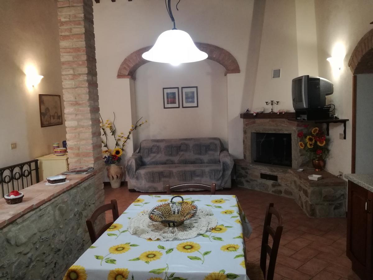 Casa Il Ponte Apartment Chianni Bagian luar foto